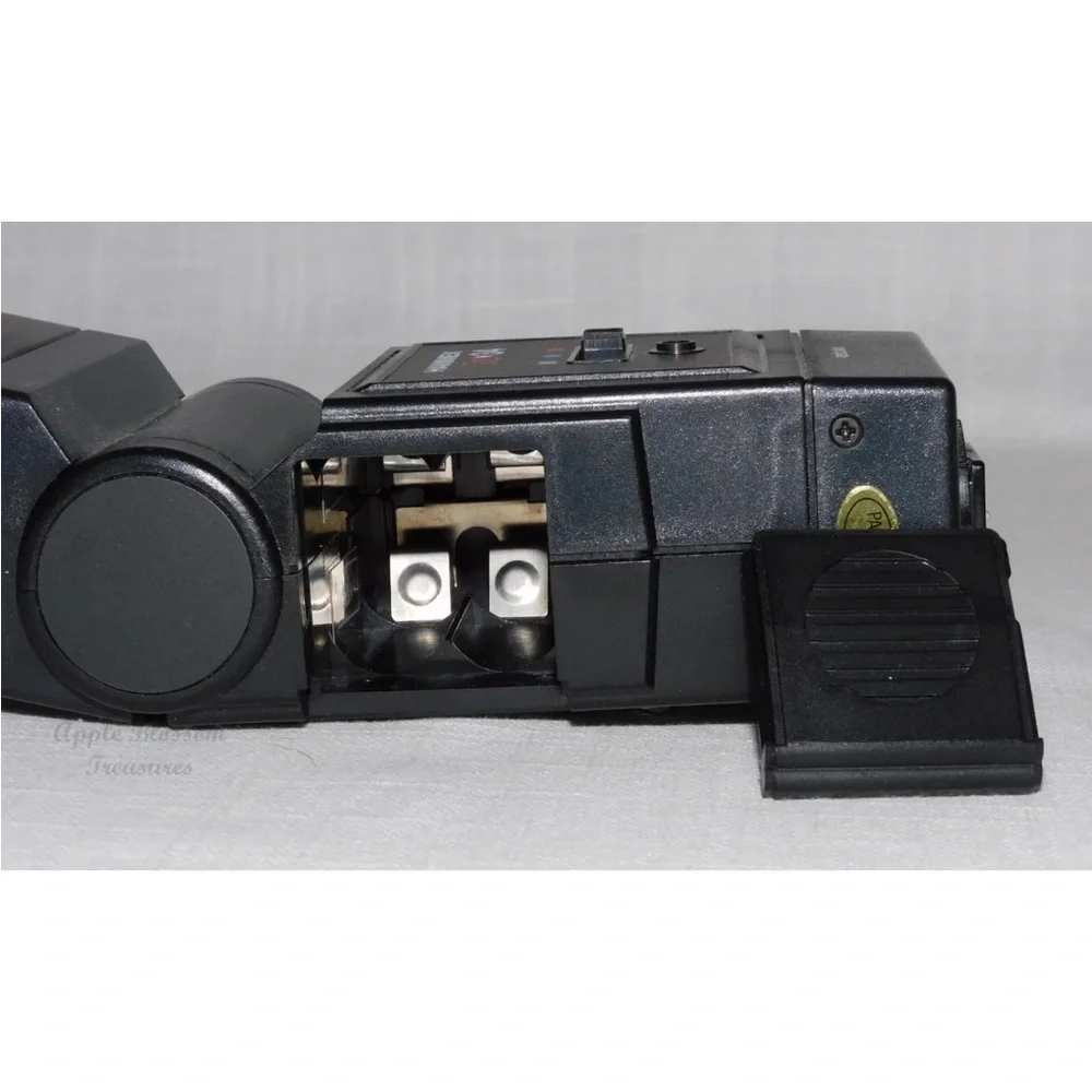 Hanimex Tz1 - 34 Shoe Mount Dedicated Flash w/Zoom & Auto Settings